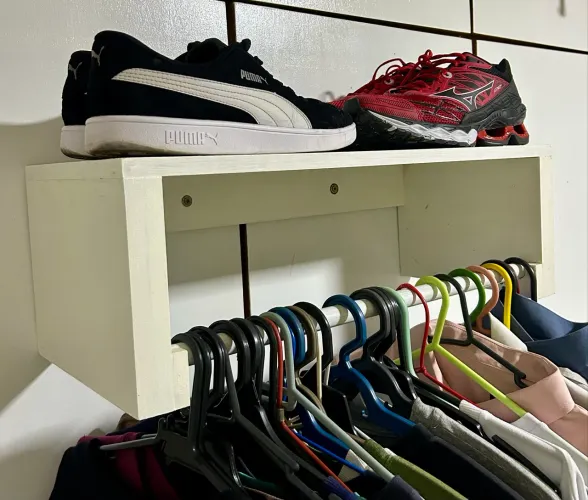Arara pra roupa