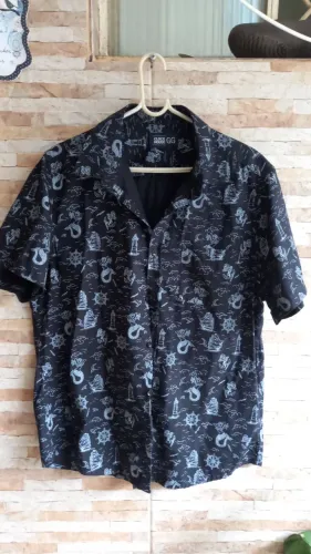 Camisa estampada clockhouse tam GG veste G