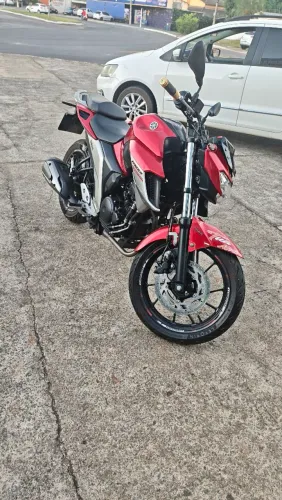 Yamaha Fazer 250 ABS Vermelha 2020 - Impecável