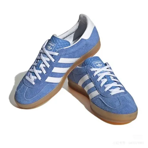 Sapato adidas 43