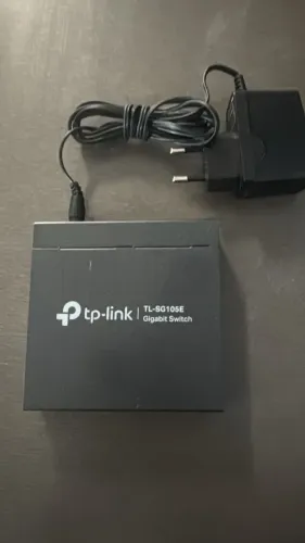 Switch Gigabit Easy Smart Tl-sg105e de Mesa Com 5 Portas Tp-link 100v/240v