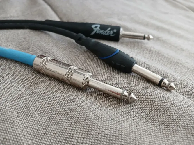 Cabos para Guitarra Fender/Vtg Audio USA e Monster Standard