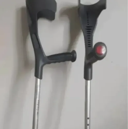 Par de Muletas Canadense Hidrolight apenas 20 dias de uso , NOVAS