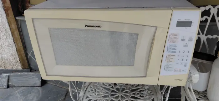 Micro-ondas Panasonic family com defeito