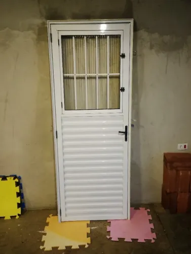 Porta de alumínio