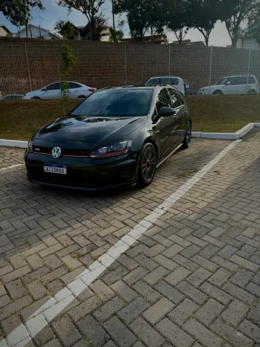 Volkswagen Golf GTI 2.0 TSI 220cv Aut. 2016