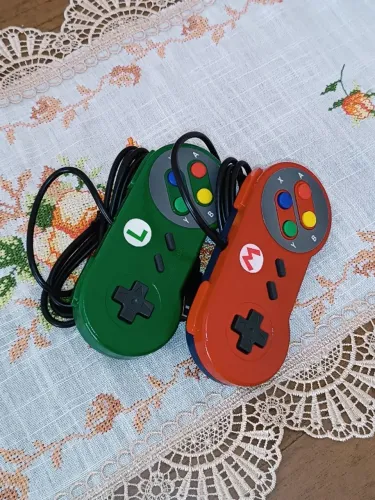 COMBO DE CONTROLES MARIO e LUIGI (USB)