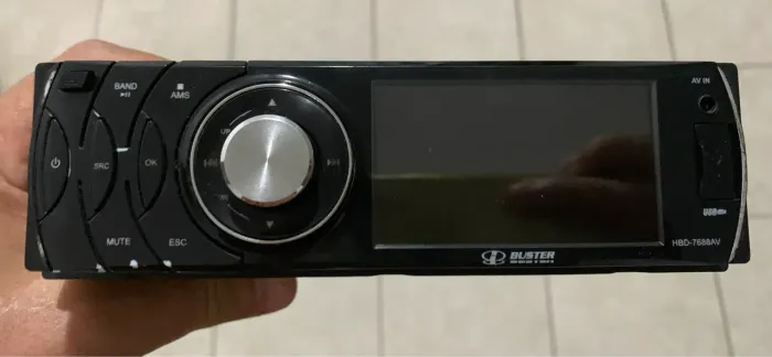 DVD Hbuster - Modelo HBD-7688AV