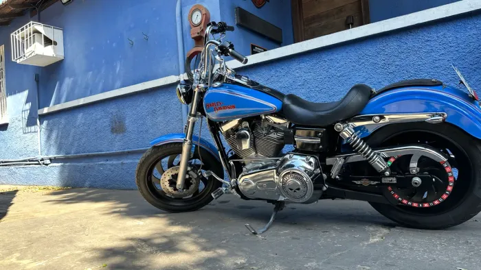 HARLEY-DAVIDSON SUPER GLIDE 