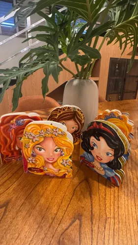 Kit de livros Contos de fadas capa dura com as minis versões