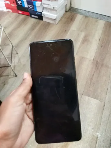 ? Vendo Motorola G60 para retirada de peças! Obs: o som está saindo com ruído.