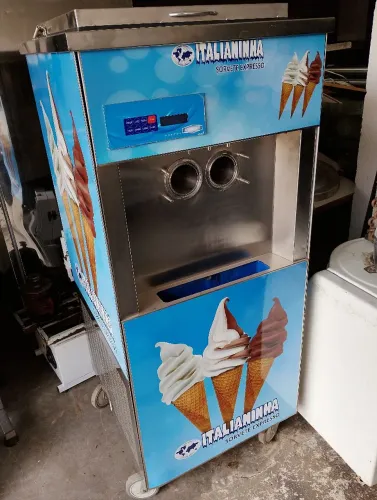 Máquina de sorvete Italianinho