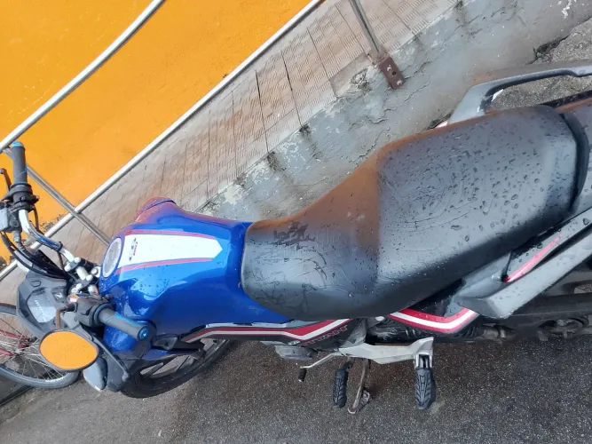 Vendo Titan 160 km 38.000