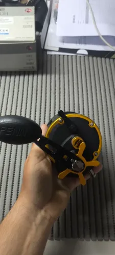 Carretilha Penn squall 30