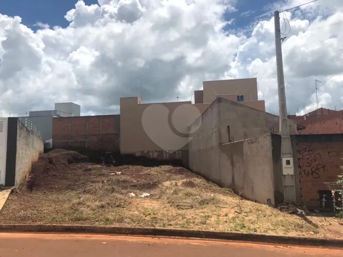 Terreno à venda em Residencial alvorada - SP