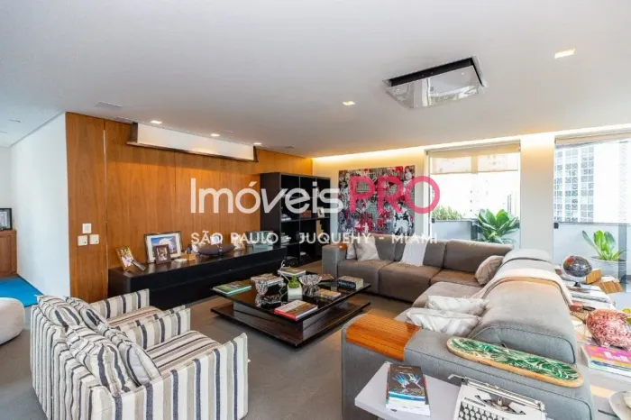 Apartamento 354m² 4 Suítes 5 vagas de garagem na Vila Nova Conceição