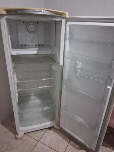 Geladeira Consul frost free 300 litros