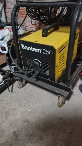 Vendo máquina de solda
