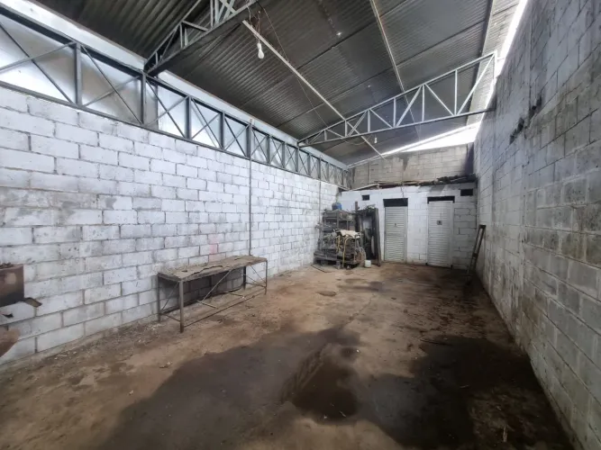 Barraçao Come para venda 1250m2 com construção de 584m2