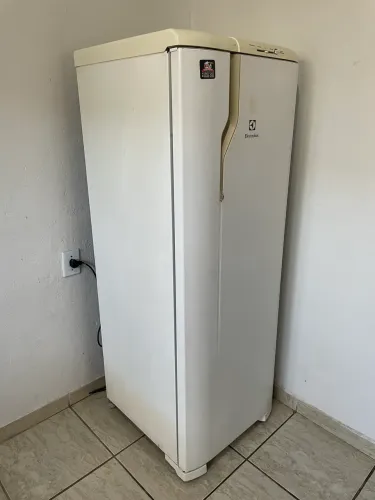 Geladeira Eletrolux