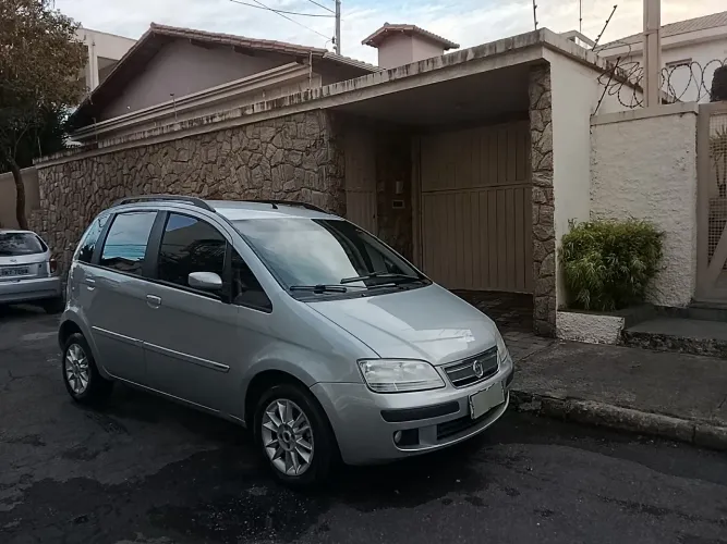 Fiat Idea ELX 1.4 MPI Fire Flex 8V 5P 2009
