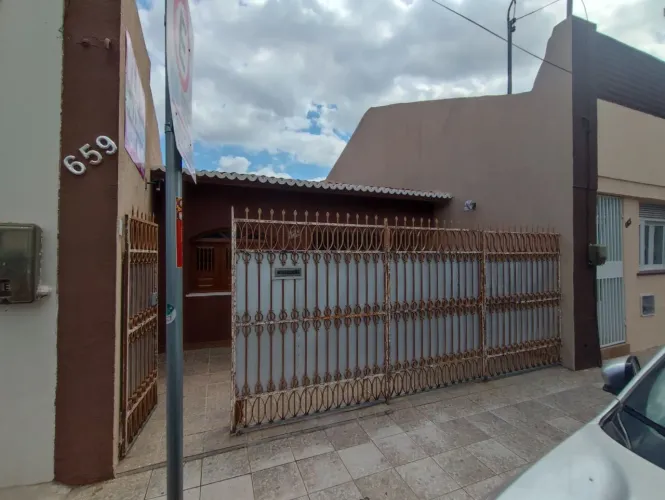Casa com 4 dormitórios para alugar, 200 m² por R$ 2.000,00/mês - Centro - Juazeiro do Nort