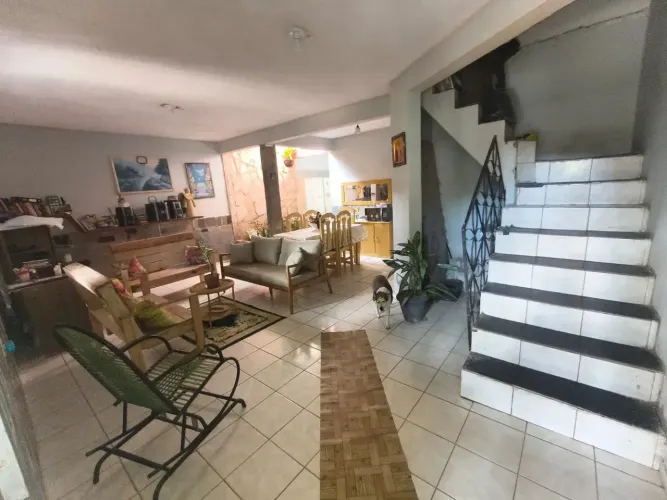 CASA COM 1 ANDAR 4 QUARTOS 2 SUÍTES BANHEIRO SOCIAL A 8 MINUTOS DO SHOPPING PÁTIO MACEIÓ!