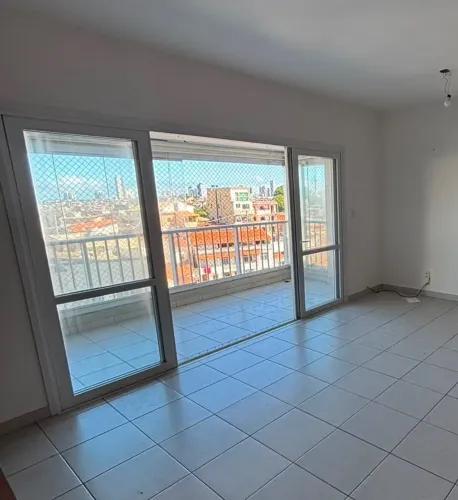 Porta de varanda 3,40m em alumínio branco com vidro - esquadria