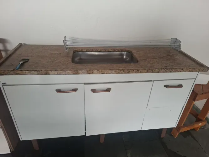 Vendo gabinete completo 1,50 cm