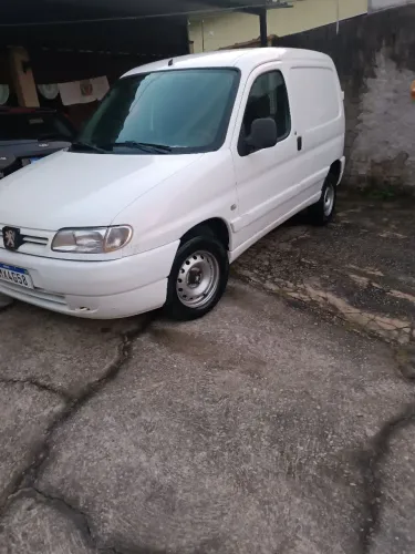 Peugeot Partner Furgão 1.6 16v/ 1.6 16V Flex 3P 2010