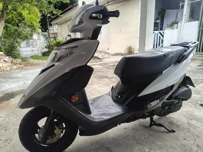 Lindy 125