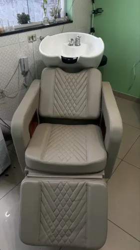 Kit Salão com Cadeira Mônaco de Maquiagem e Lavatório com Cuba e Louça