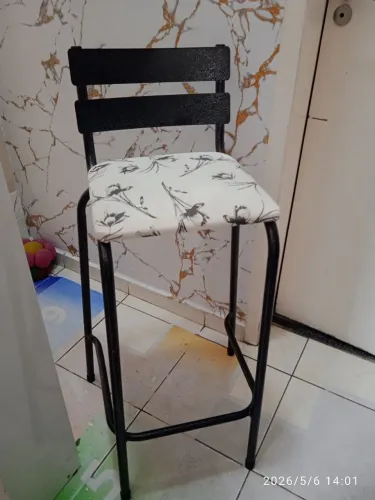 Par de cadeiras altas