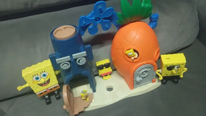 Casa incompleta Bob esponja
