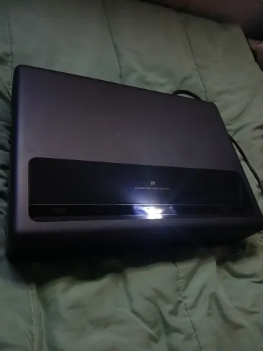 Projetor Laser Xiaomi Mi 4K 150" - Ultra Curta Distância