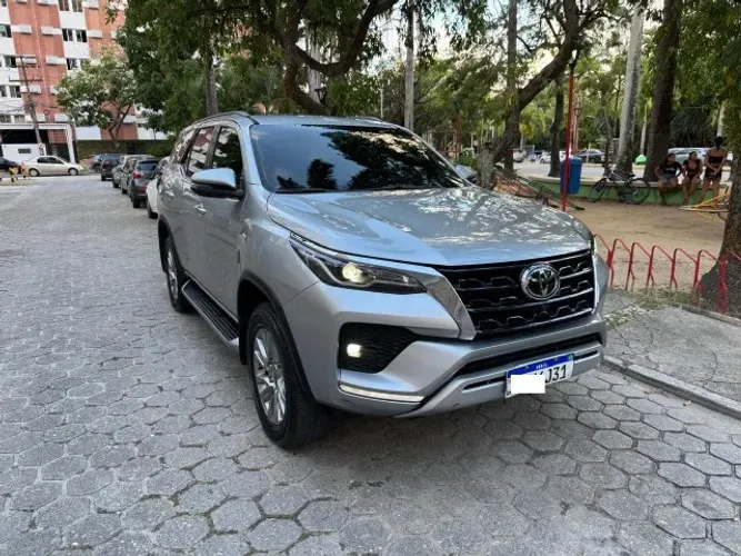 Toyota Hilux SW4 SRX 4X4 2.8 TDI 16V Dies. Aut. 2024