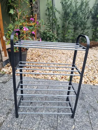 Sapateira portátil ideal para pequenos espaços