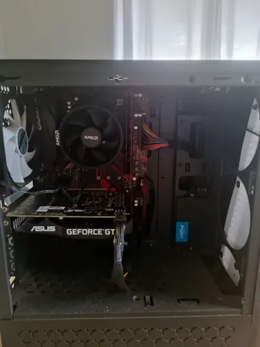 PC Gamer Ryzen 5 3600 GTX 1660 6GB 16GB SSD 240 + HD 2TB