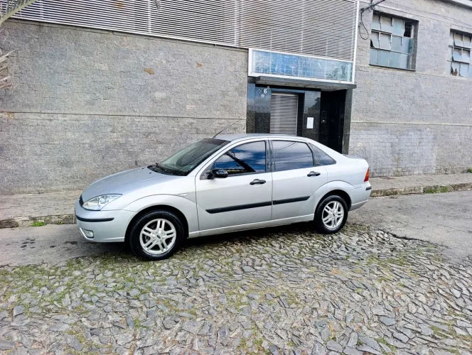 Ford Focus Sedan 2.0 16v/2.0 16V Flex 4P 2005