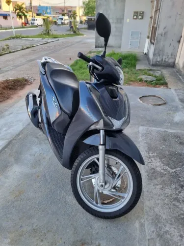 Honda sh 150i Preciso vender estou pegando outra nova