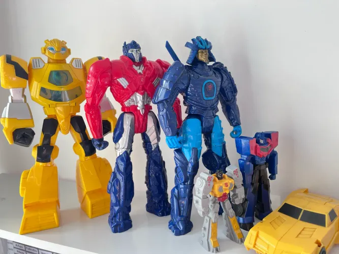 Conjunto de bonecos - Transformers