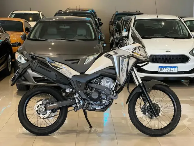 HONDA XRE 300 SAHARA ADVENTURE 2024