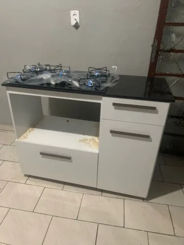 Balcão com espaço para Cooktop 