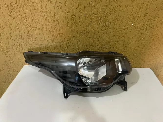 Farol direito Mobi 2017/2018/2019/2020/2021/2022/2023/2024/2025/2026