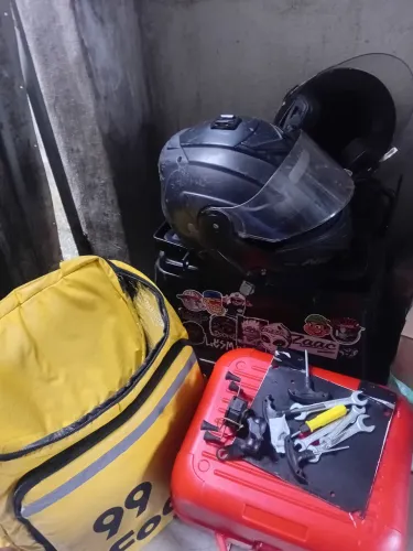 Vende se tudo