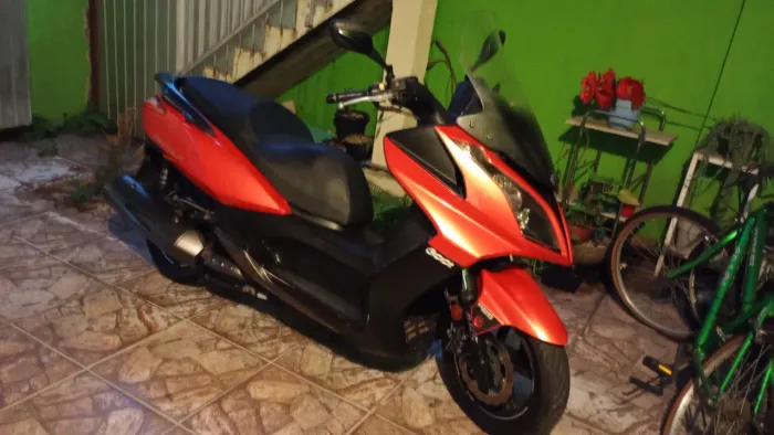 Kymco Downtown 300i ABS 2018 - Baixa KM - CVT Novo e Pneus Bons?