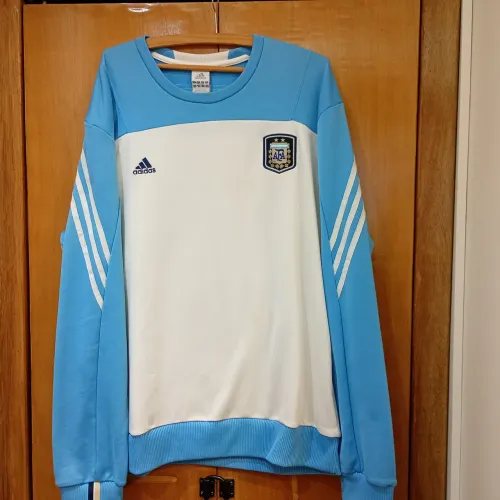 Blusa da seleção Argentina de futebol,bi campeão,marca Adidas tamanho Xl.