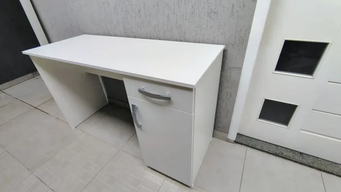Escrivaninha nova 
