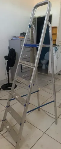 Escadas alumínio 6 degraus