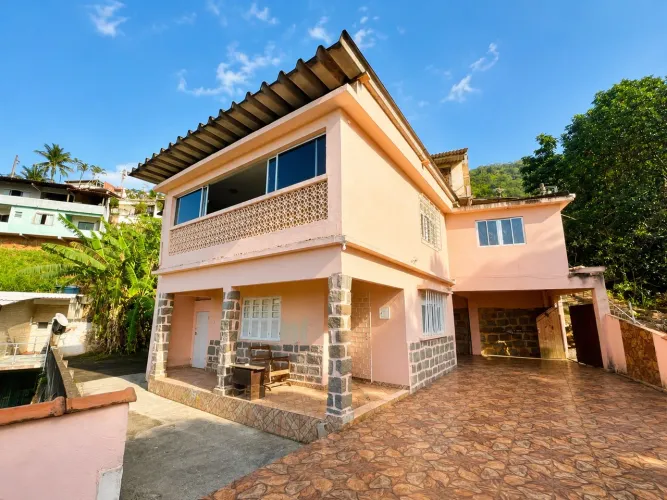 CASA À VENDA EM IBICUÍ